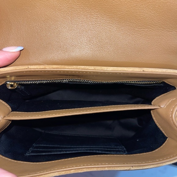 Beautiful YSL Toy Lou Lou in color cinnamon. Beautiful condition. - Picture 10 of 15